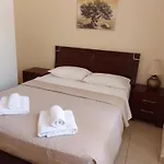 Creta Home In Heraklion Center 1