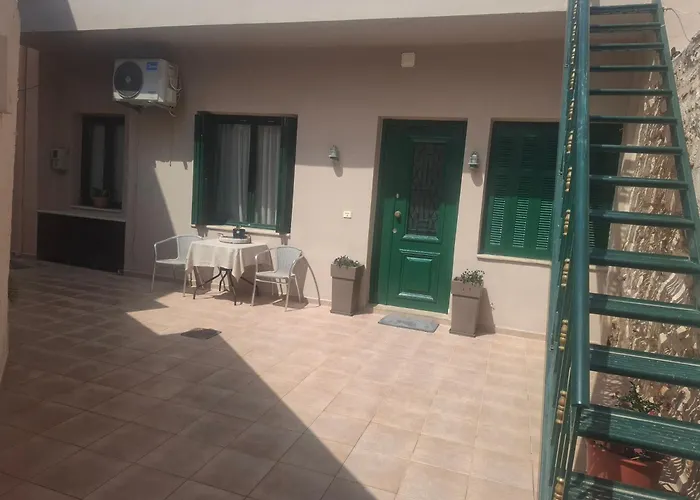 Creta Home In Heraklion Center 1